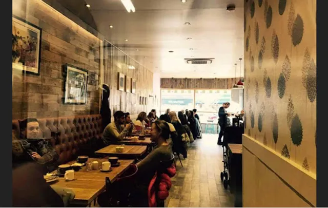 June 8 Cafe & Bistro