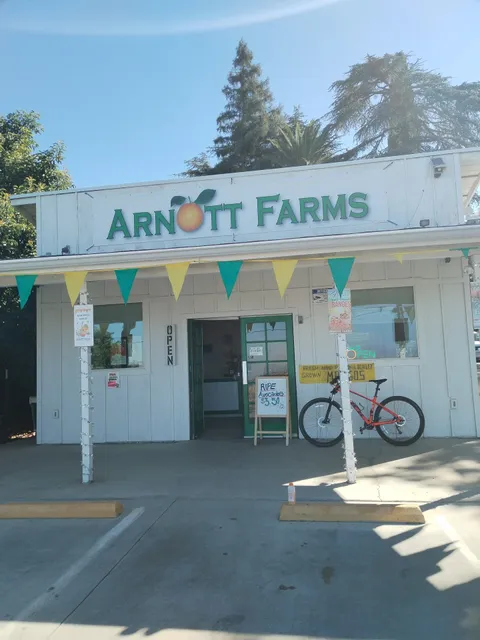 Arnott Farms