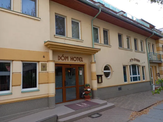 Dóm Hotel