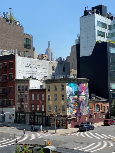 Graffiti Kobra Madre Teresa y Gandhi