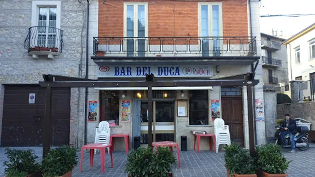 Bar Del Duca