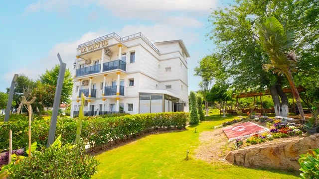 La Cactus Boutique Hotel