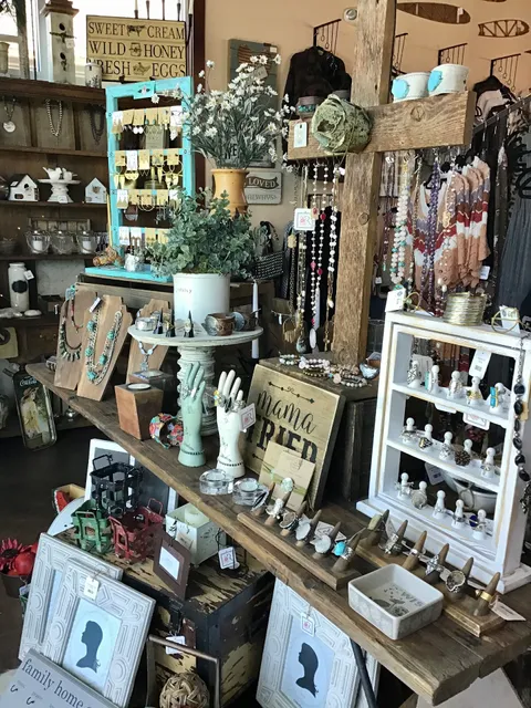 The Pink Rose Boutique