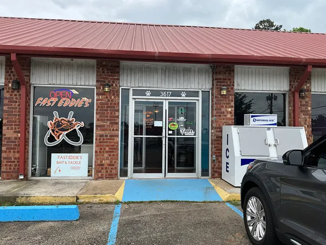 Fast Eddies Bait shop