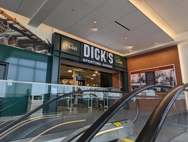 DICK'S Sporting Goods