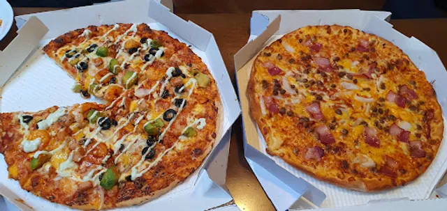 도미노피자 철산점