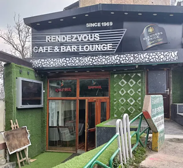 Rendezvous Bar & Restaurant