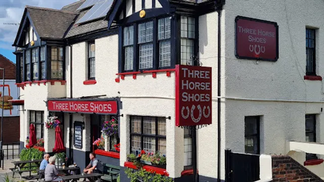 Three Horse Shoes