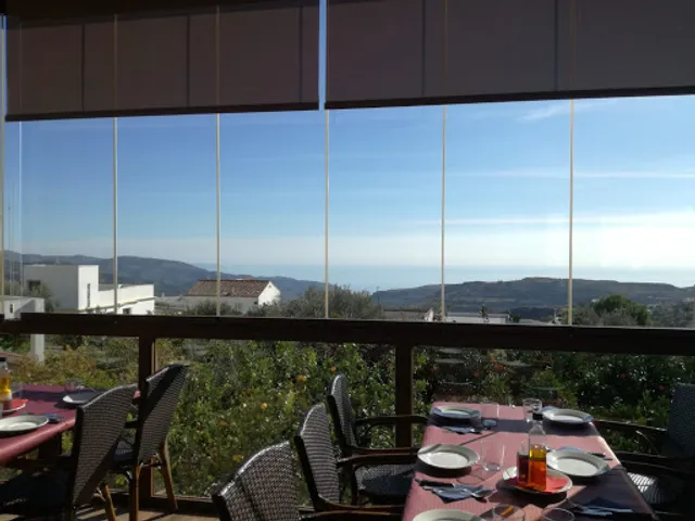 Almazara Restaurante Pub