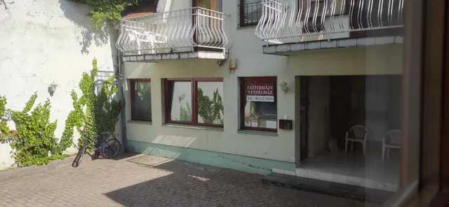 Eszterházy Vendégház