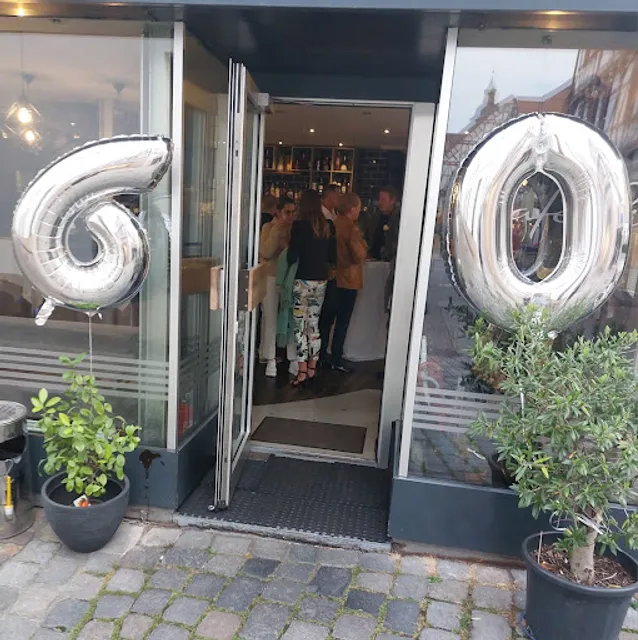 Riva Ristorante & Cafe Bar