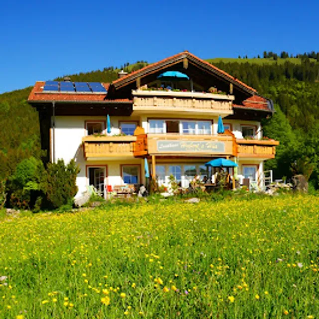 Landhaus Hubert’s Hüs Ferienwohnungen mit Sauna und Wellness in Oberjoch