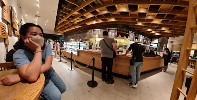 Starbucks Mall of Asia 2
