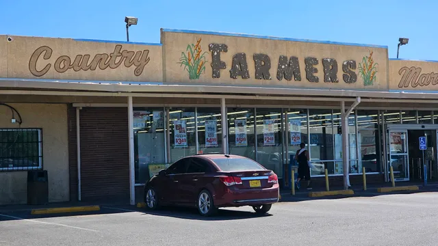 Farmers Country Market