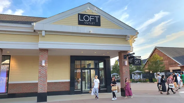 LOFT Outlet