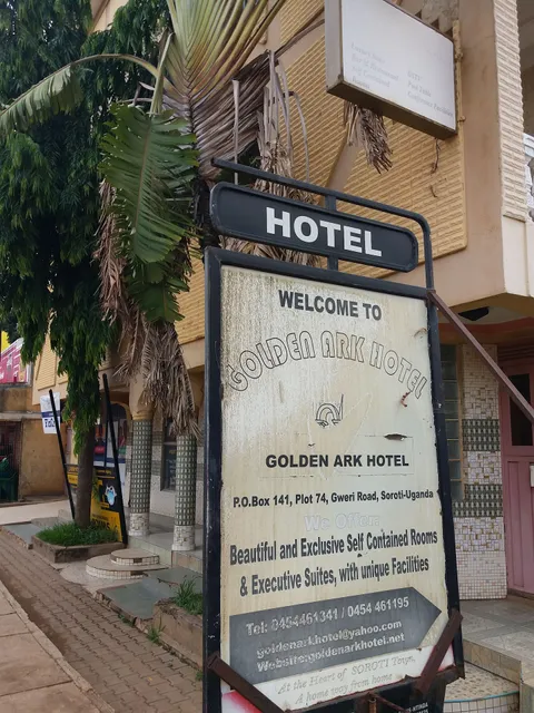 Golden Ark Hotel