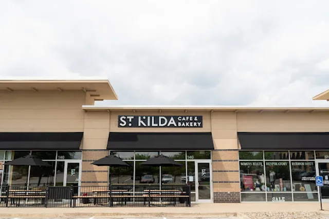 Midnight Coffee & Cafe