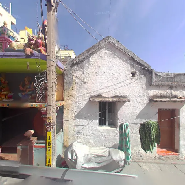 Manju Chicken Center