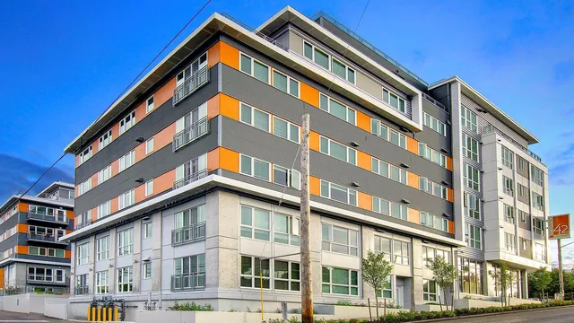 Oregon 42 Apartments