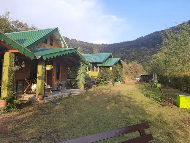 Pinewood Cottage Pangot