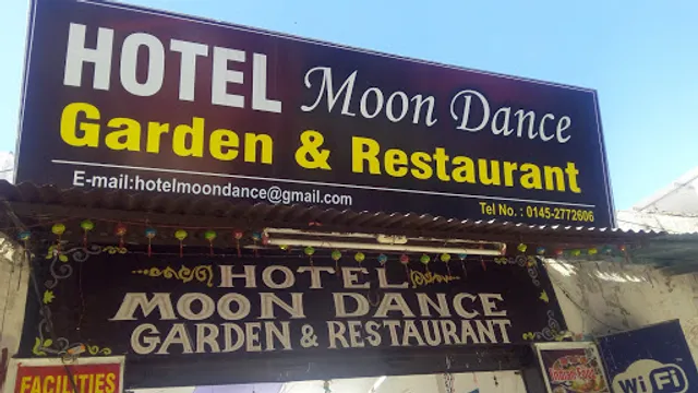 Moondance Hostel & Garden Restaurant