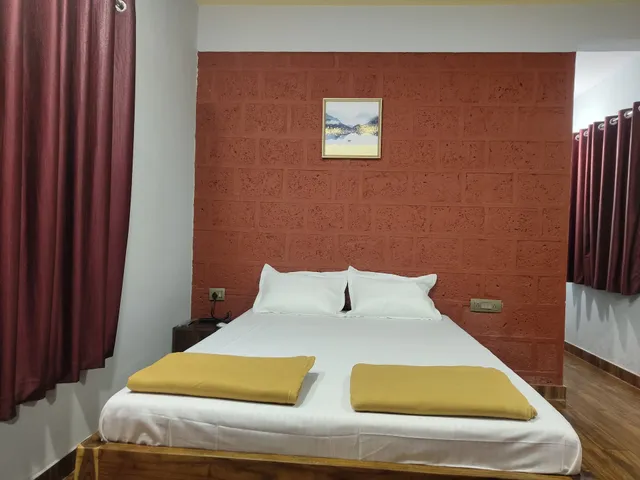 Shravani holiday inn