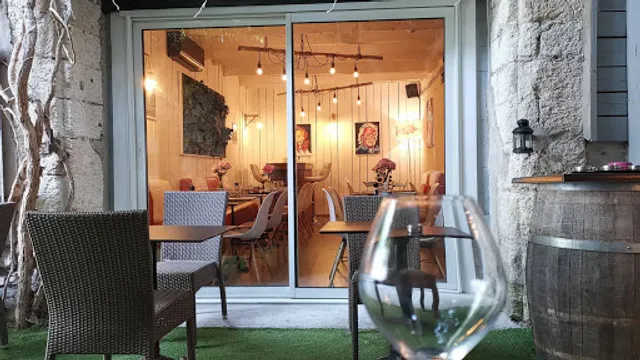 La Cour De Caro Avignon