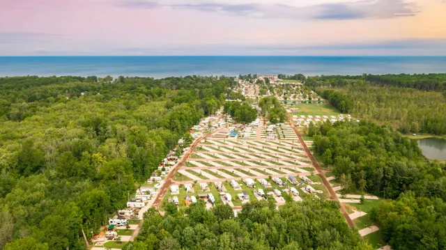 Sun Retreats Geneva on the Lake