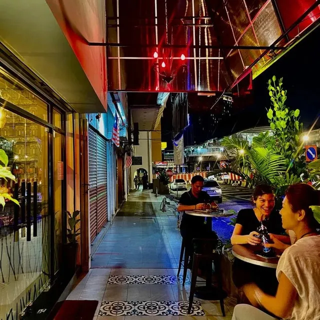 Nikka Kitchen & Lounge