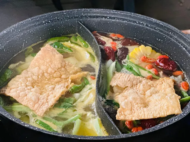 Tầm Bóp Tiệm Lẩu Nướng