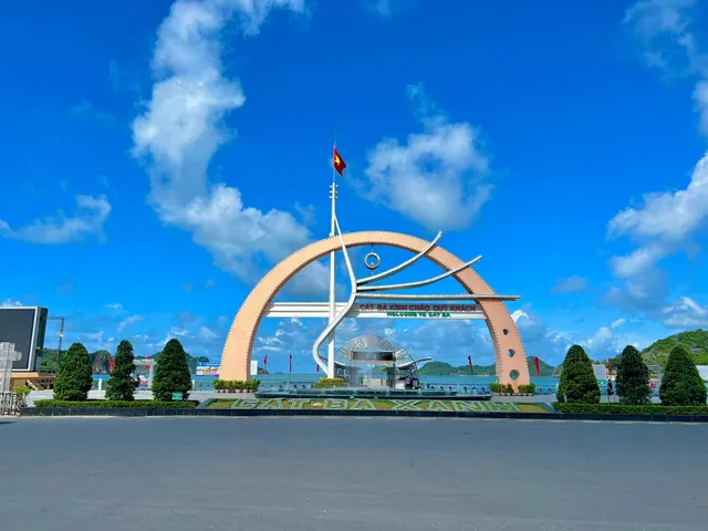 Cannon Fort Cat Ba Hotel