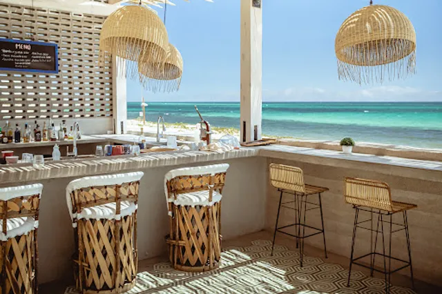 Aqua beach bar and Coyas restaurant