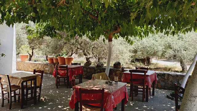 Taverna and Rooms Georgios Koulieris