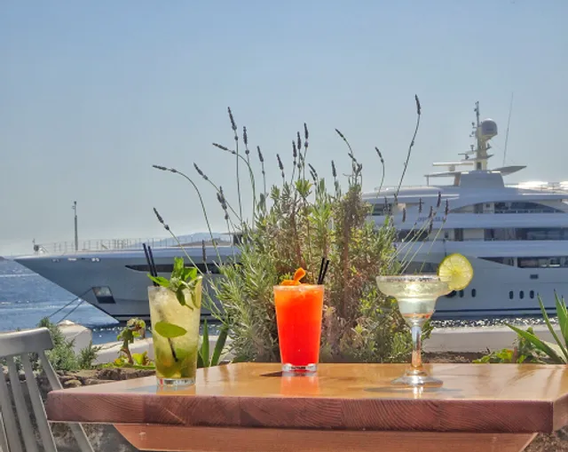 Faro cafe restaurant &luggage storage