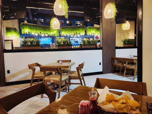 Las Brisas Mexican Grill