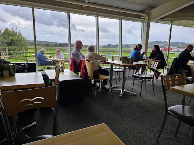 The Leisure Lounge Cafe