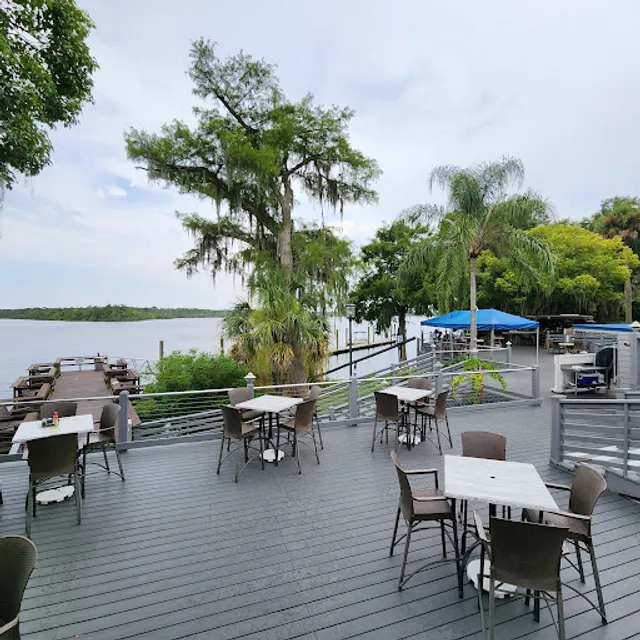 Corky Bell's Seafood at Gator Landing