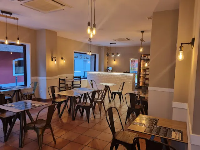 Mile Café Restaurante