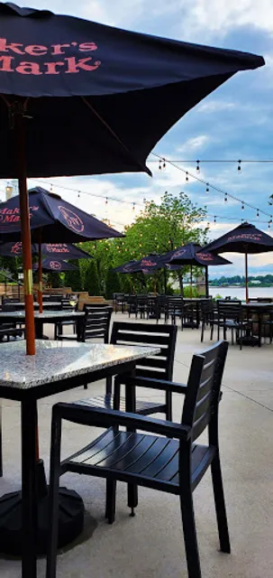 River House Restaurant and Raw Bar