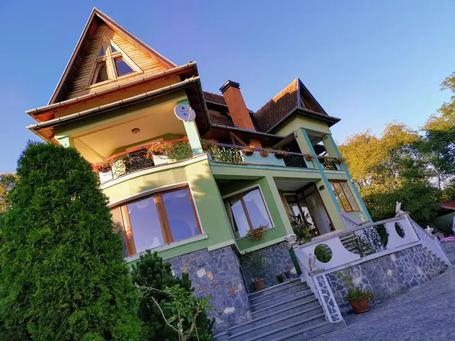 Punct Gastronomic Local Conacul Șoimilor