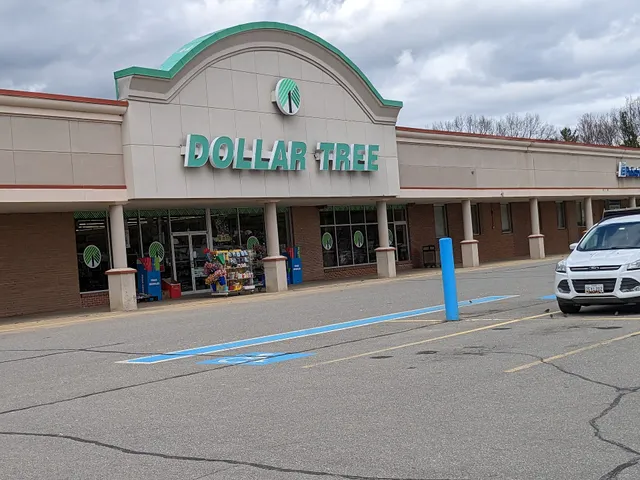 Raymond Shopping Center