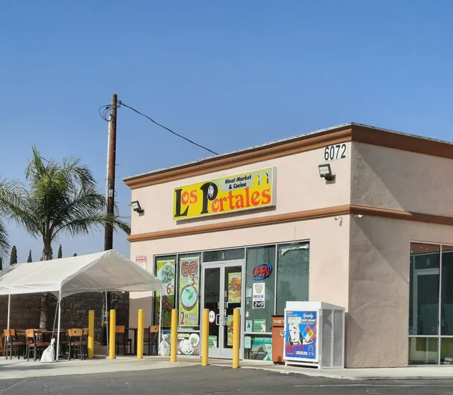 Los portales meat market & cocina