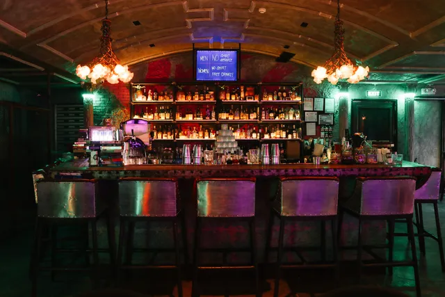 Yes Please at The Palace