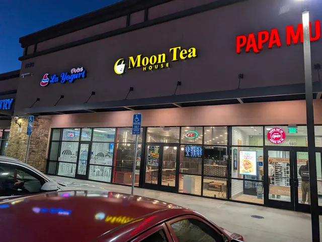 Moon Tea House
