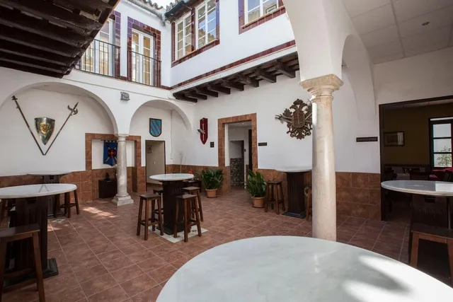 Hotel Carlos V by Vivere Stays