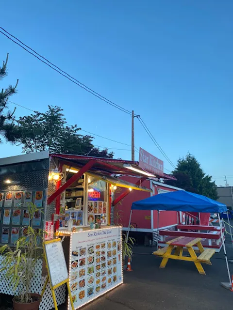 Star Kitchen Thai Food