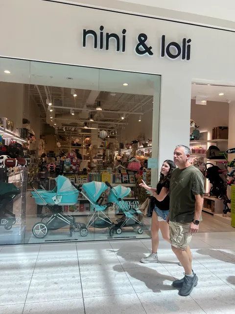Nini and Loli - Aventura Mall outside macy’s 2nd floor