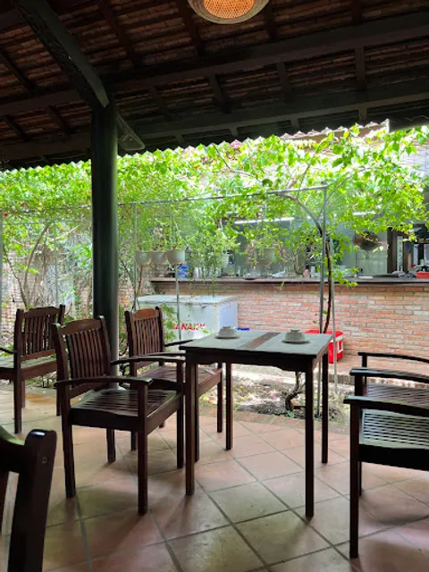 Dang Xua Cafe Stock House