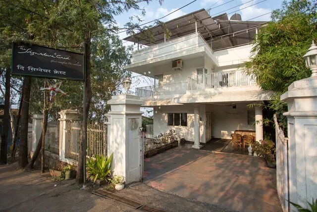 OYO Flagship Hotel Silver Nest