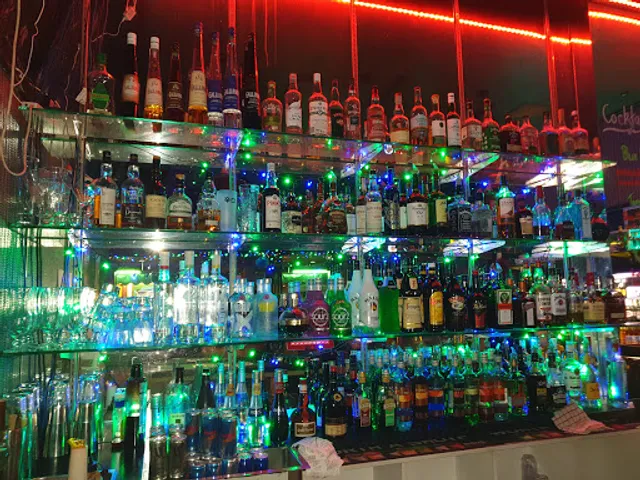 Bubbles Champagne & Winebar